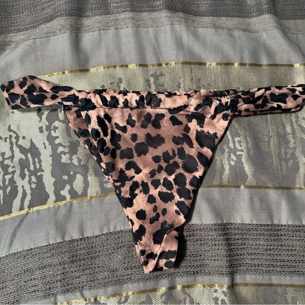 New bikini bottom